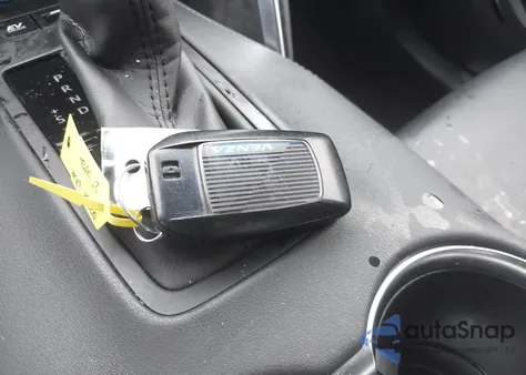 2021 Toyota Venza Xle из США, поврежденный, VIN JTEAAAAH0MJ018540